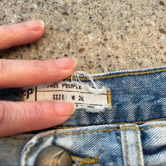 FREE PEOPLE Lace Trim Hi Rise Shorts - Picture 5 of 10